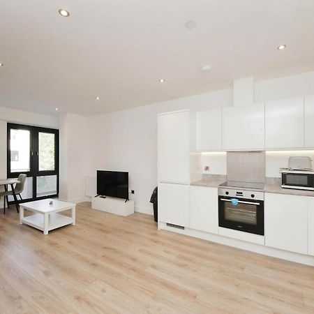 Modern Comfort 1 Bed Apartment Broadoaks, Sulihull โซลิฮัล ภายนอก รูปภาพ