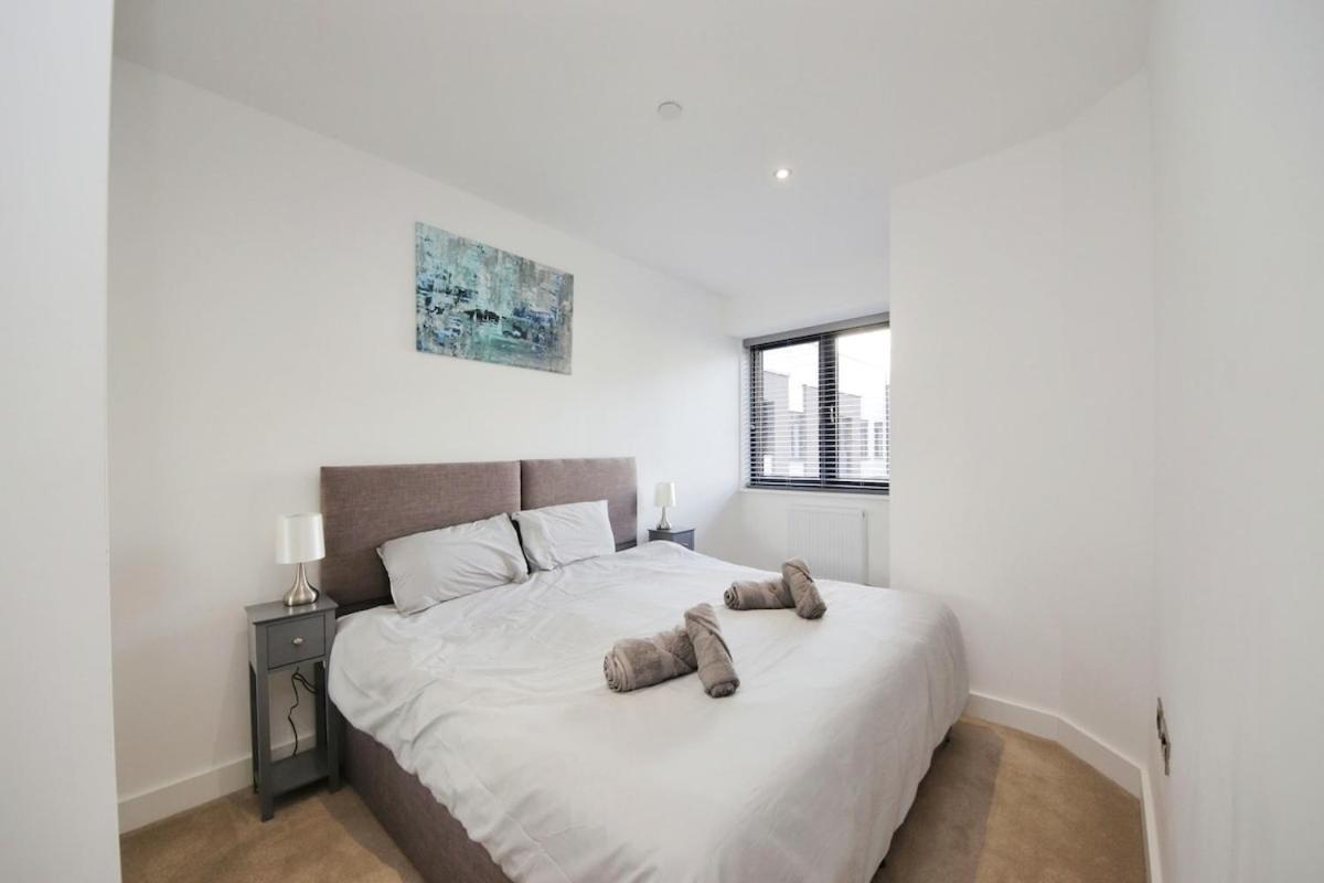 Modern Comfort 1 Bed Apartment Broadoaks, Sulihull โซลิฮัล ภายนอก รูปภาพ